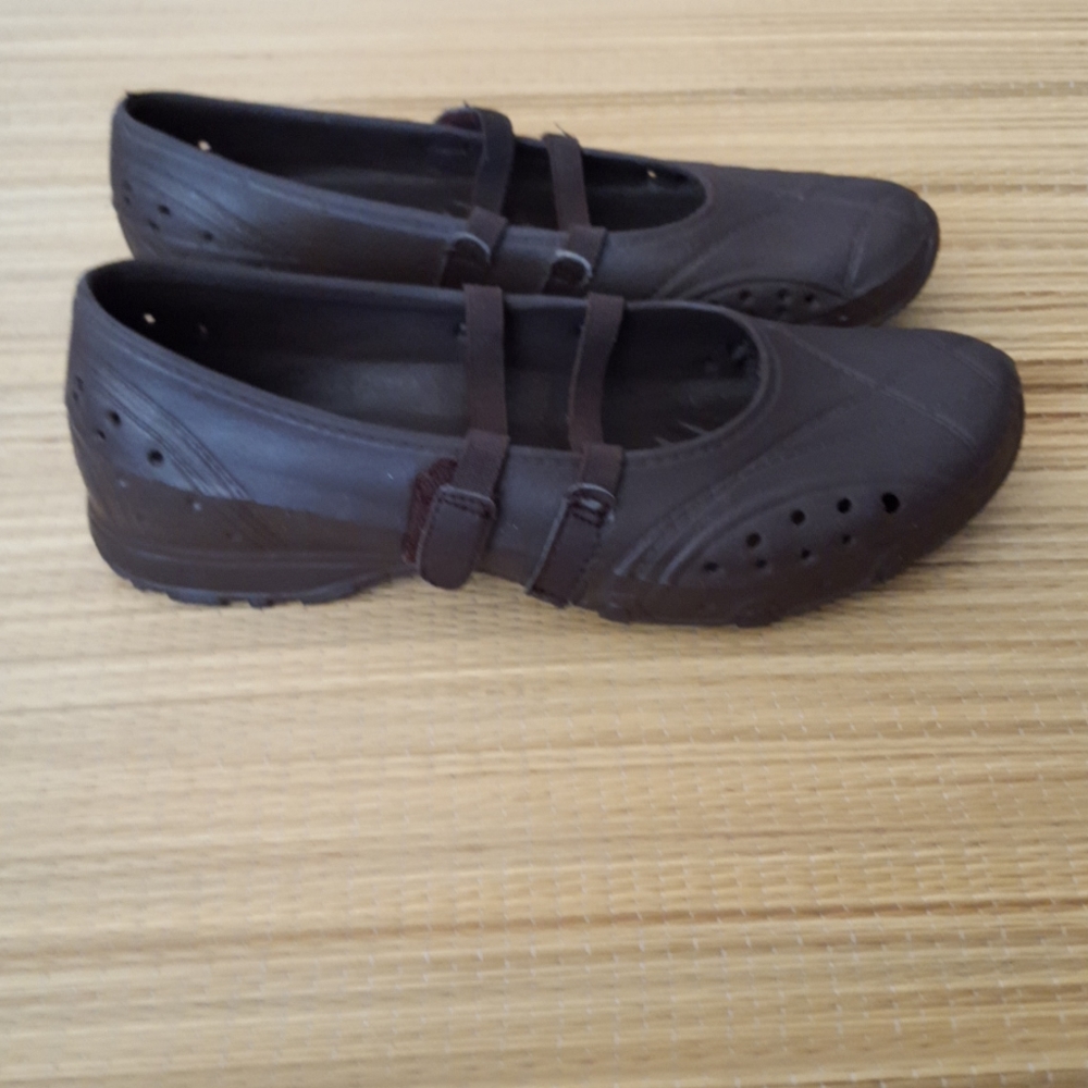 Shoes - Picture 2 of 2